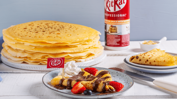 Blyneliai su KitKat padažu